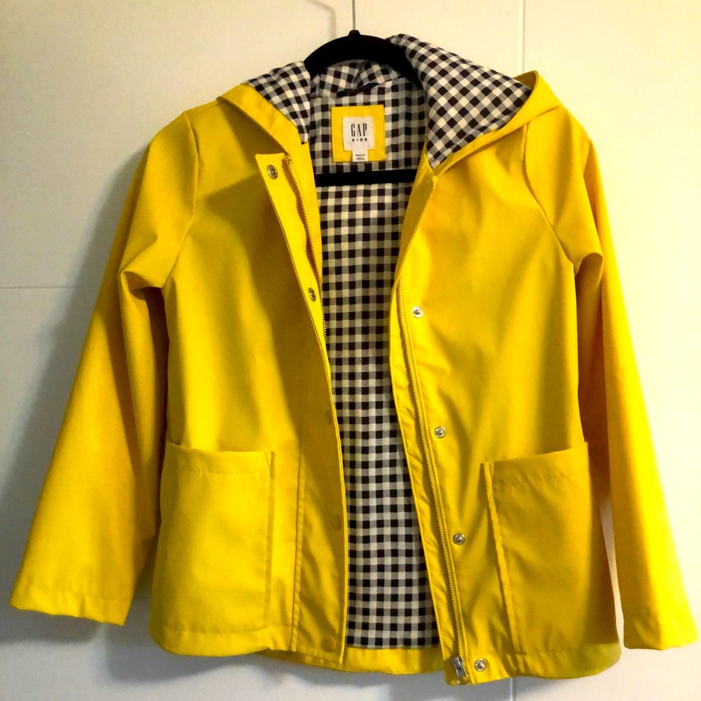 Girl’s raincoat, Size L